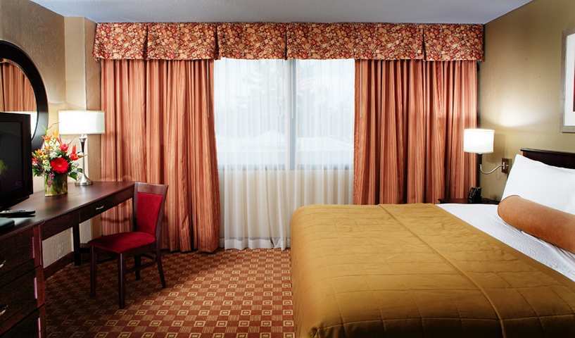 Embassy Suites By Hilton Columbus Room photo